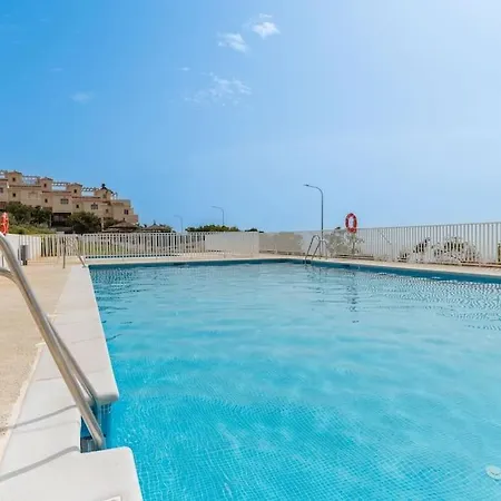 Lxr Nova Marina 2hab Vistas Al Mar * 贝纳尔马德纳